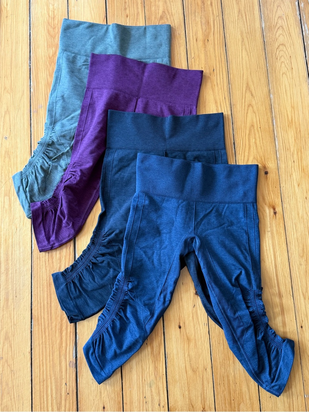 4 pairs Lululemon crop leggings size 4